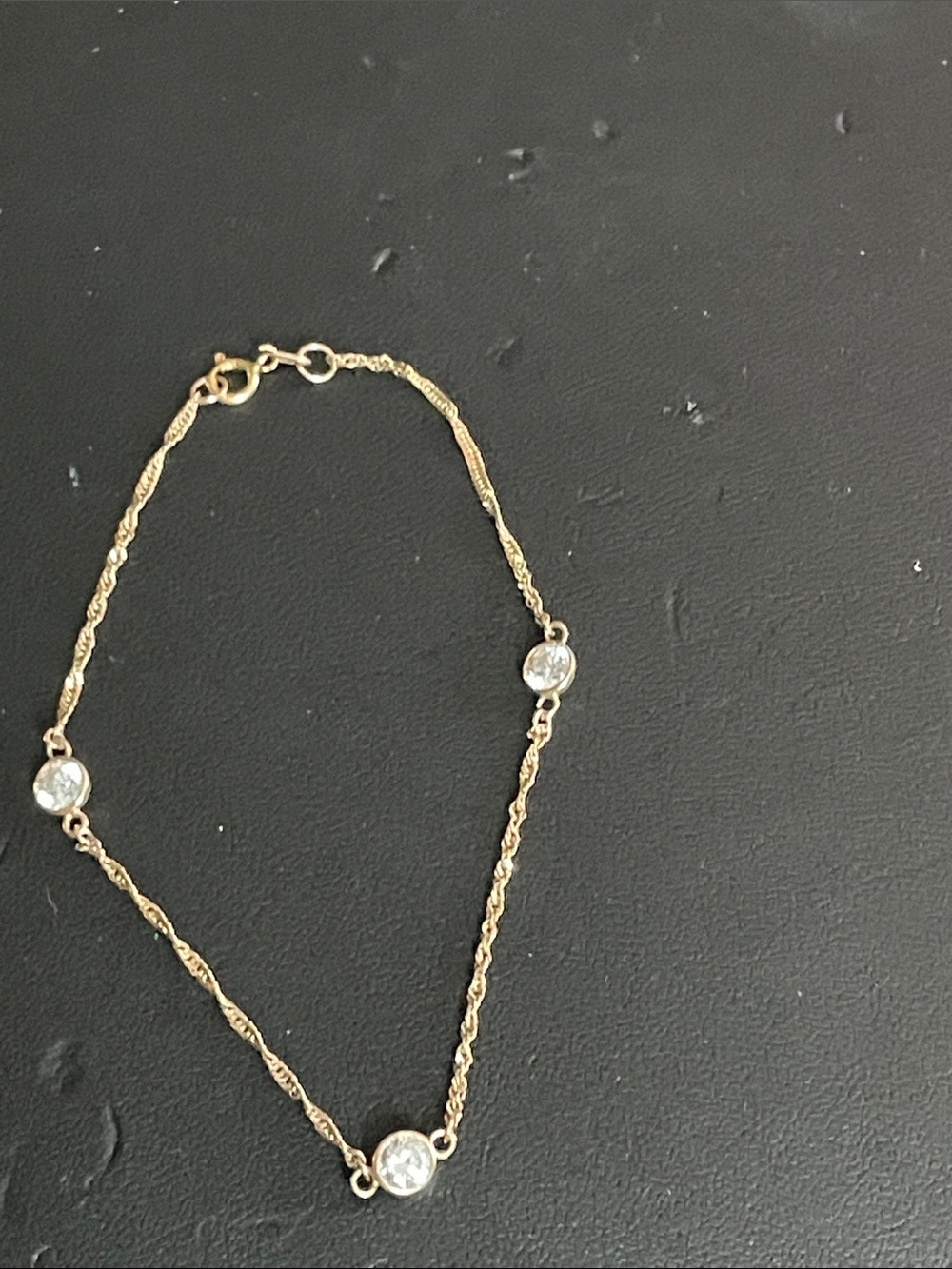 10KT Stamped YellowGOLD Bracelet with 3 CZ stones. Very Pretty. 1.08 grams.